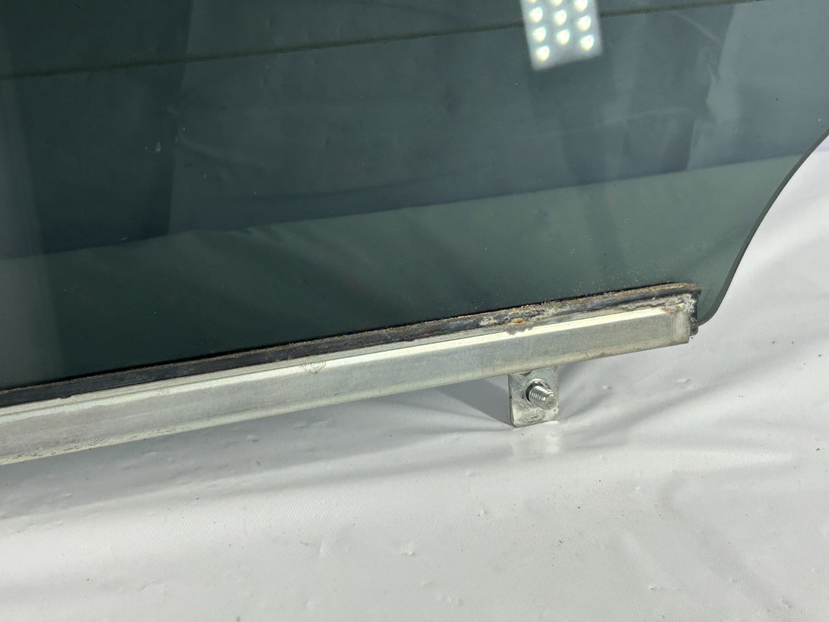 2001-2007 Toyota Sequoia Rear Right Side Door Window Glass OEM 68103-0C020