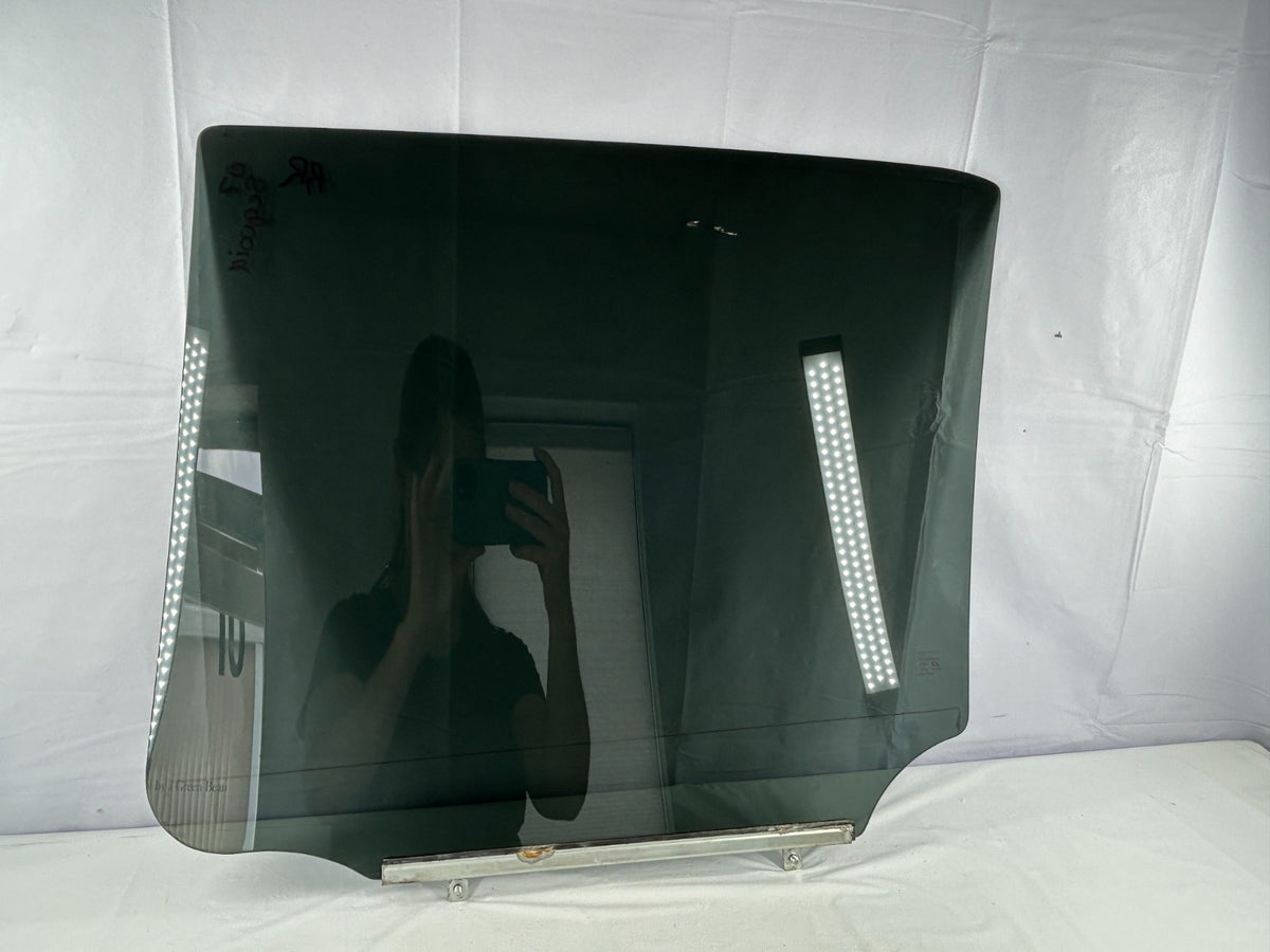 2001-2007 Toyota Sequoia Rear Right Side Door Window Glass OEM 68103-0C020