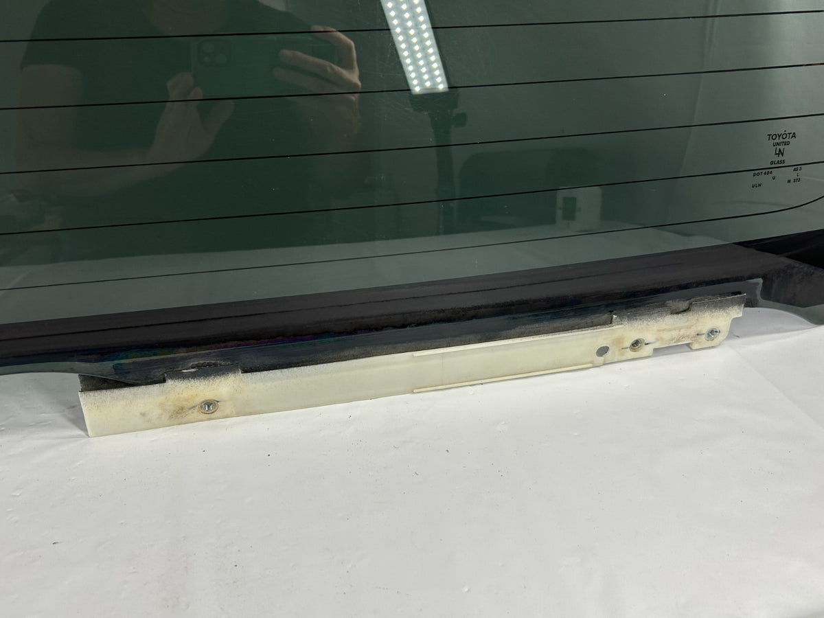 01-07 Toyota Sequoia Rear Hatch Tailgate Back Glass Window Tinted 68150-0C012