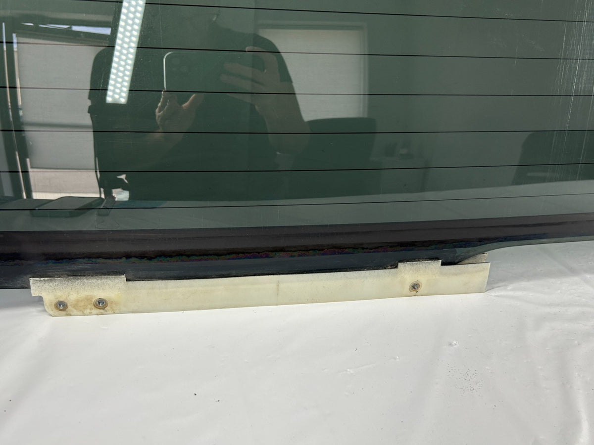 01-07 Toyota Sequoia Rear Hatch Tailgate Back Glass Window Tinted 68150-0C012