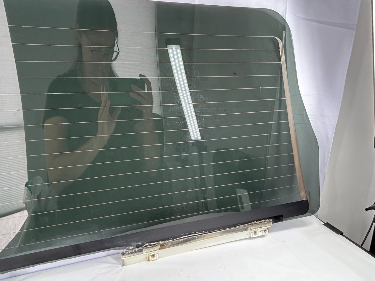 01-07 Toyota Sequoia Rear Hatch Tailgate Back Glass Window Tinted 68150-0C012