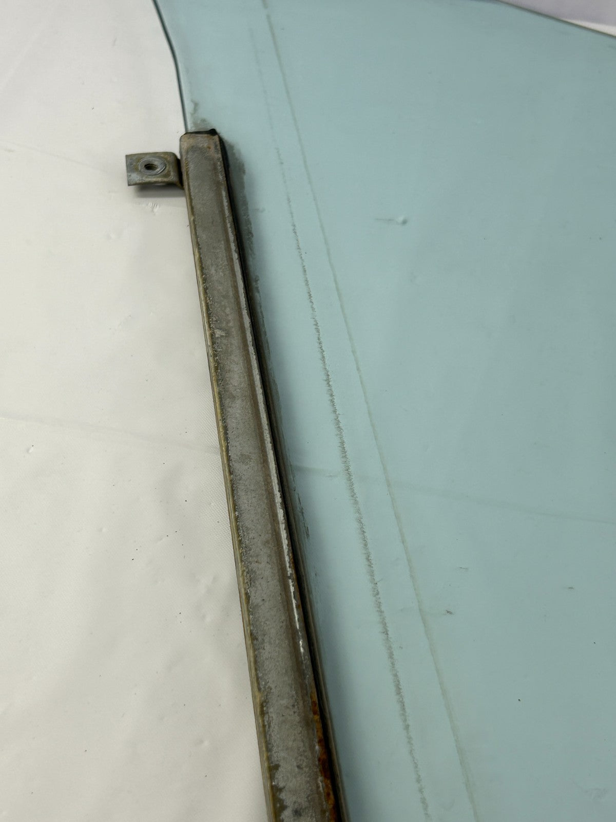 1981-1990 Toyota Land Cruiser Front Right Passenger Window Glass OEM 68111-90A01