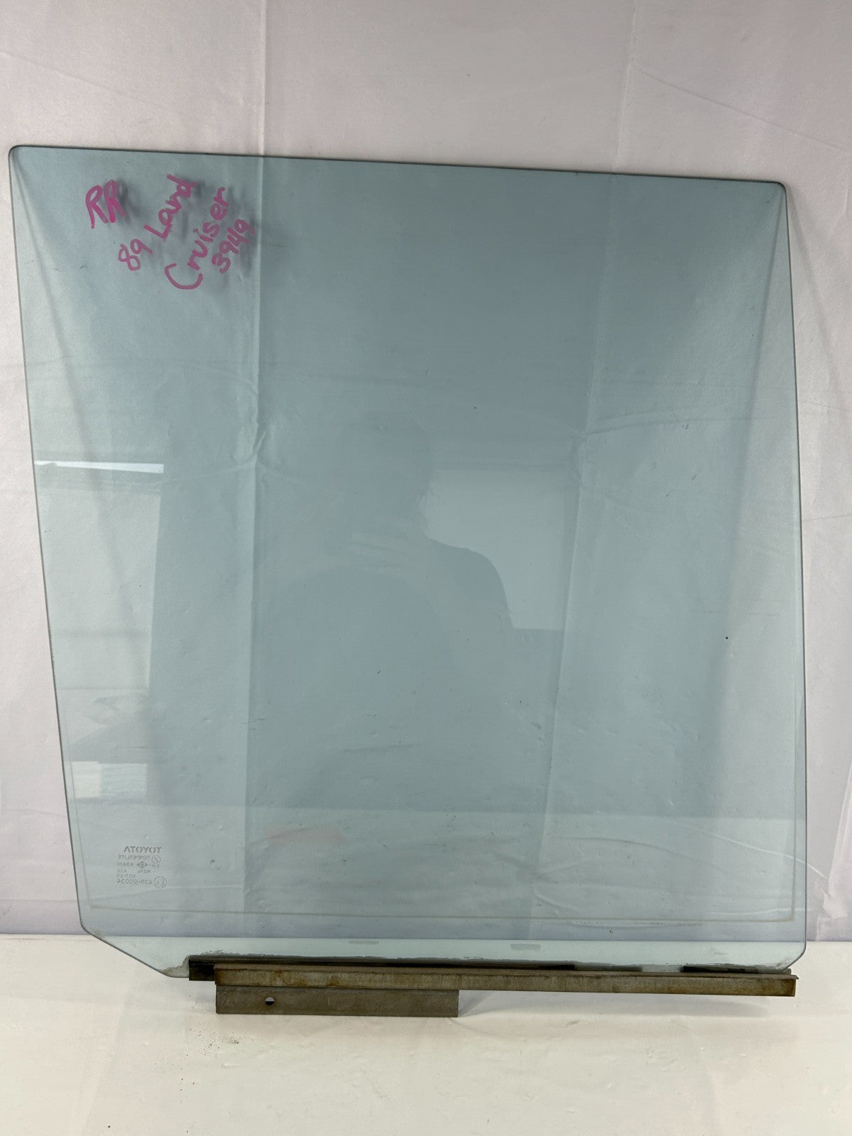 1981-1990 Toyota Land Cruiser Rear Right Passenger Window Glass OEM 68113-90A01