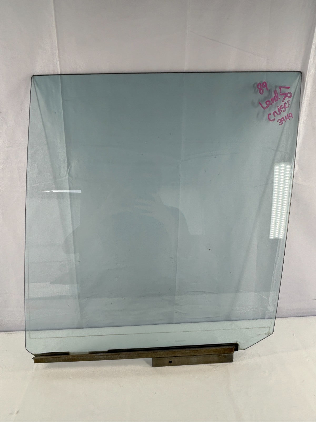 1981-1990 Toyota Land Cruiser Rear Left Driver Door Window Glass OEM 68114-90A01