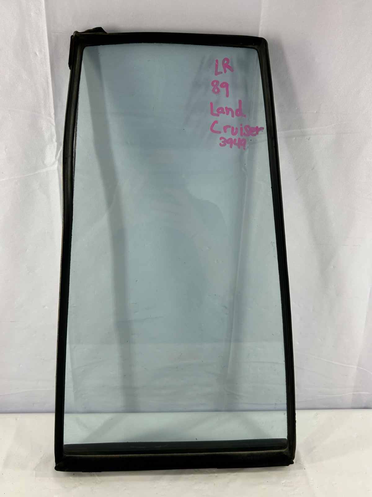 1981-1990 Toyota Land Cruiser Rear Left Side Quarter Glass OEM 68124-90A01
