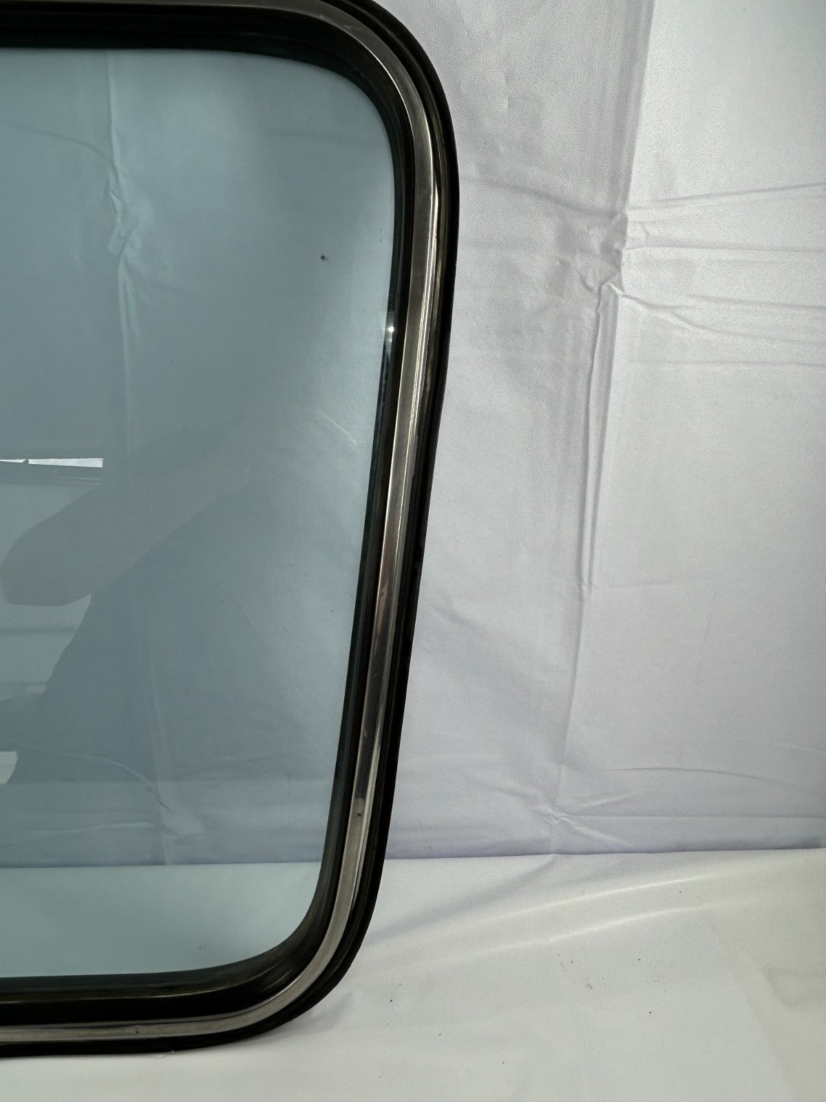 81-90 Toyota Land Cruiser Rear Right Side Quarter Window Glass OEM 62711-90A12