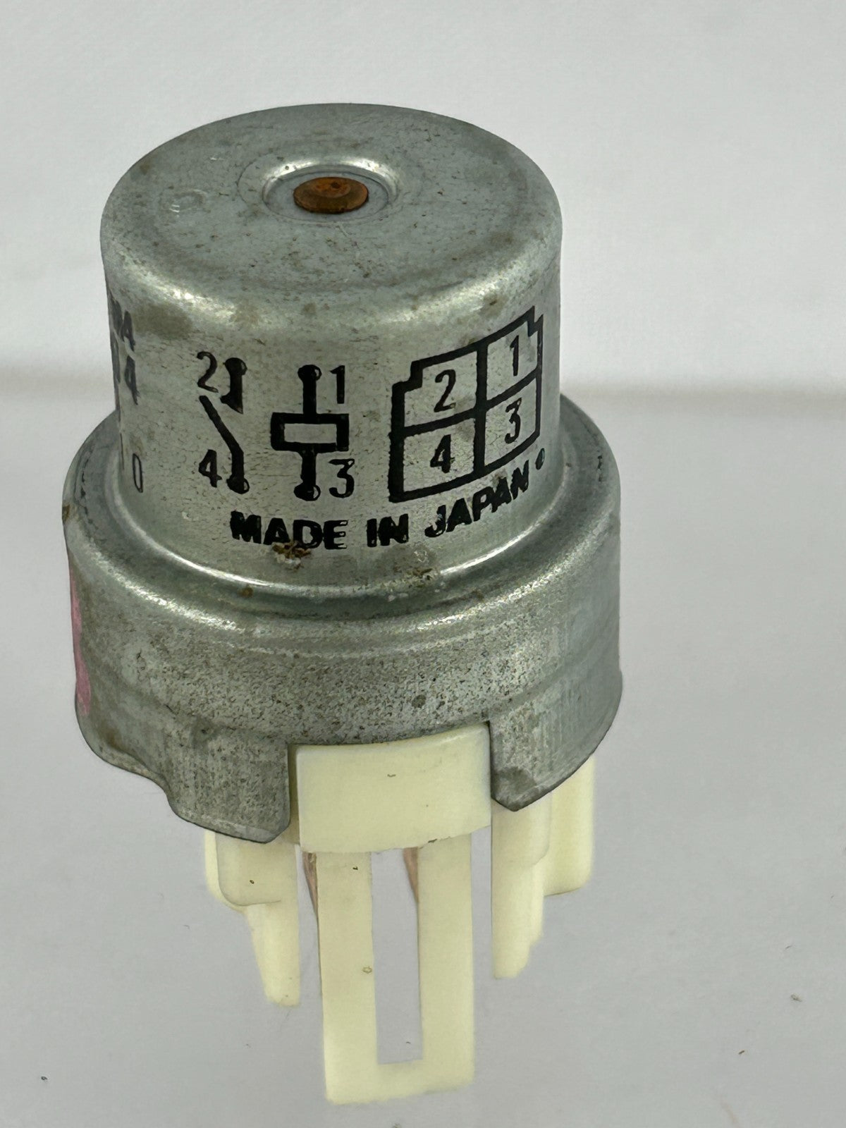 1981-1997 Toyota Land Cruiser Defogger Horn Window Relay OEM 90987-02004