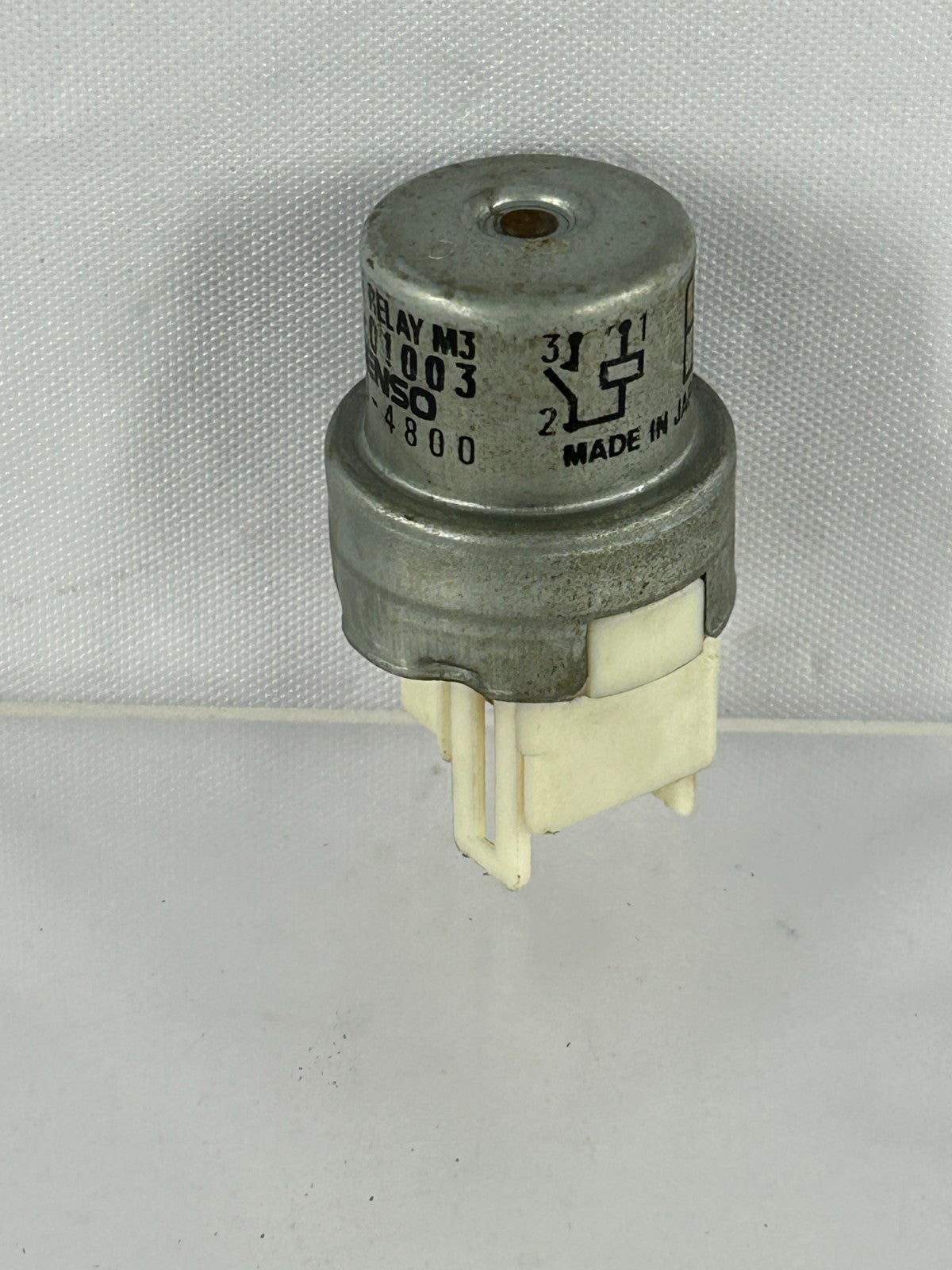 1981-1997 Toyota Land Cruiser Air Conditioning Clutch Relay 90987-01003