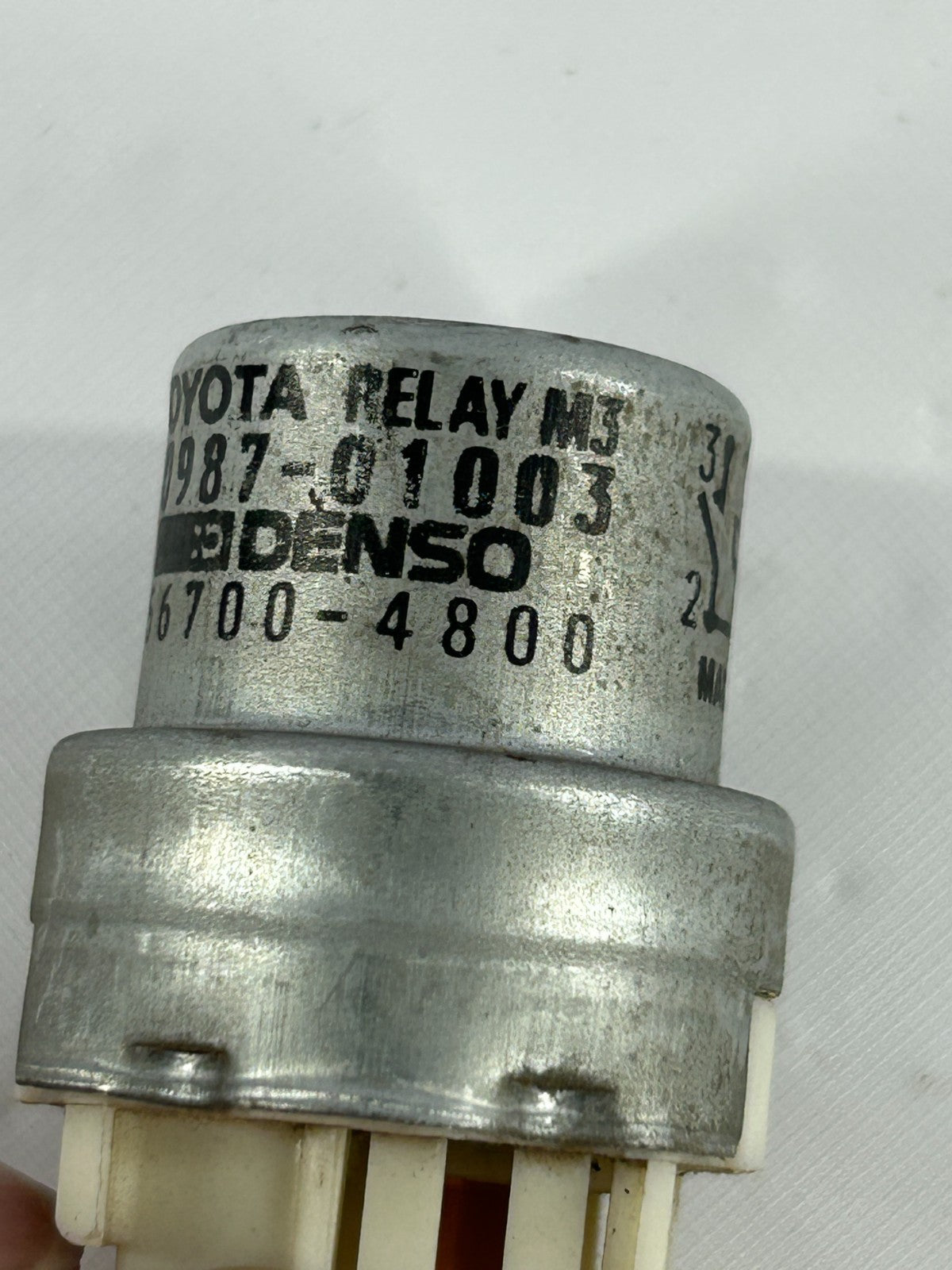 1981-1997 Toyota Land Cruiser Air Conditioning Clutch Relay 90987-01003