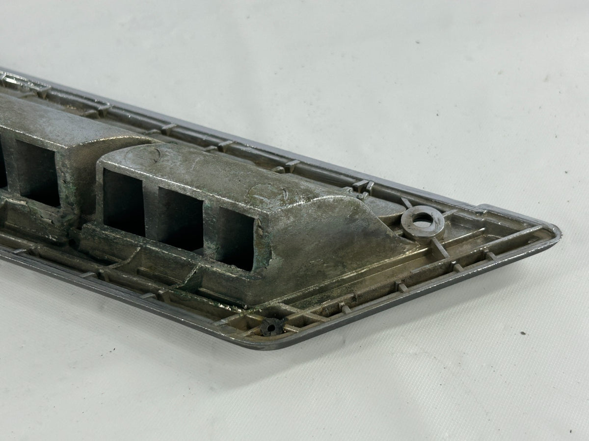 1981-1990 Toyota Land Cruiser Front Right Side Fender Air Vent OEM 75330-90A00