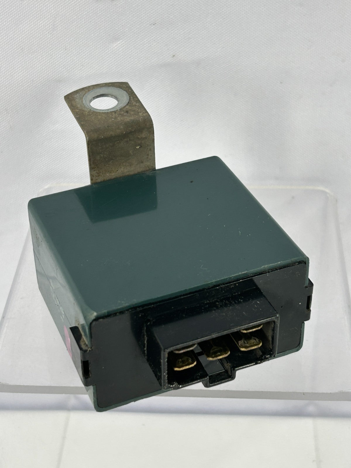 1988-1990 Toyota Land Cruiser FJ62 Rear Wiper Control Relay OEM 85940-90A10
