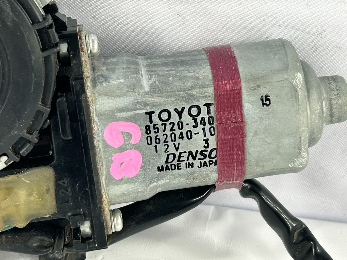 01-07 Toyota Sequoia Front Left Driver Door Power Window Motor OEM 85720-34030