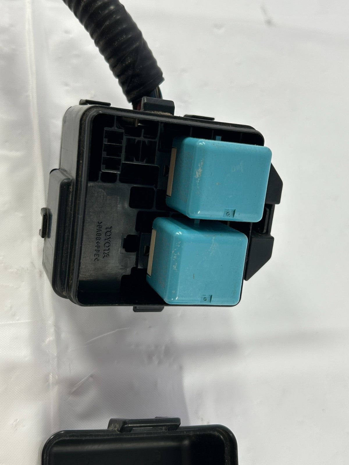2001-2025 Toyota Sequoia Rear Heater Blower Relay Box Block OEM 90080-87025