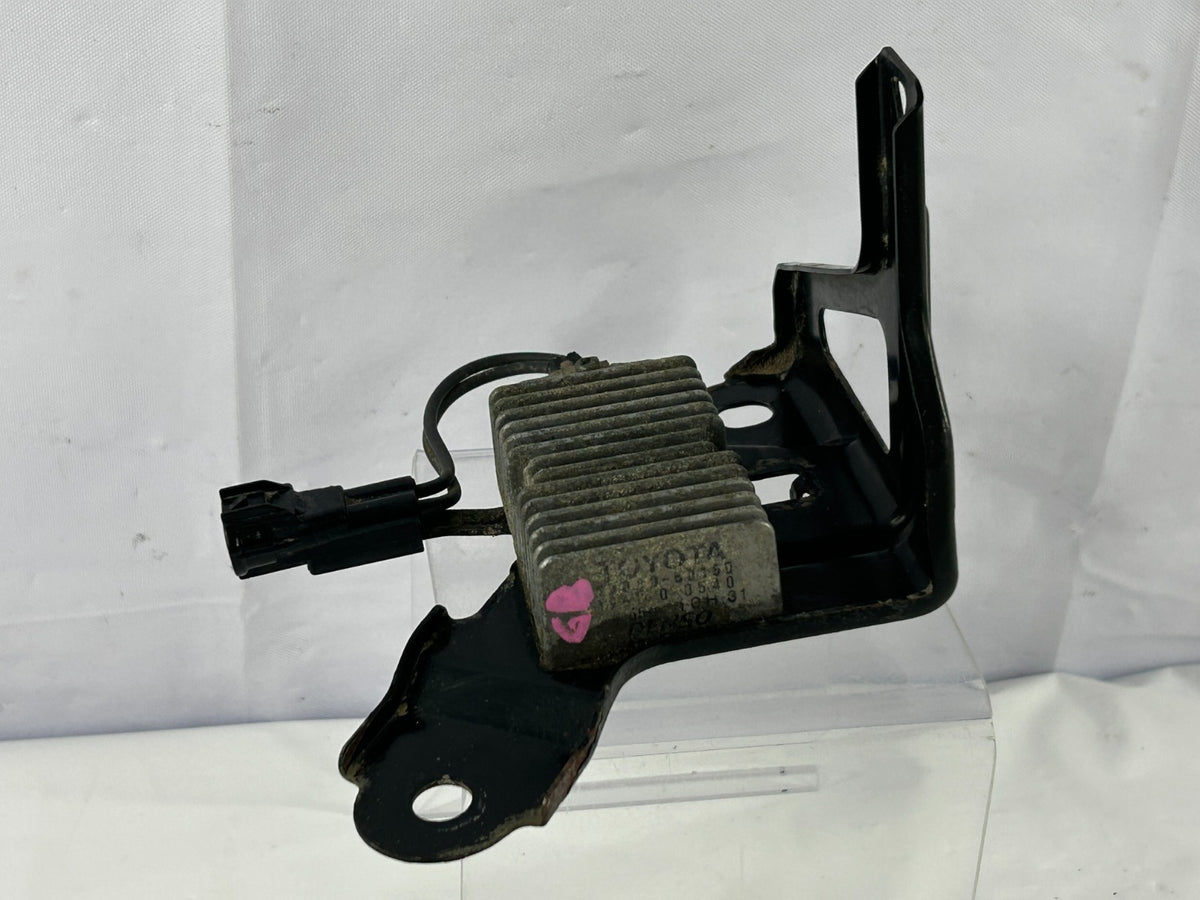 04-07 Toyota Sequoia Fuel Pump Resistor Control Module w/Bracket OEM 23080-50150