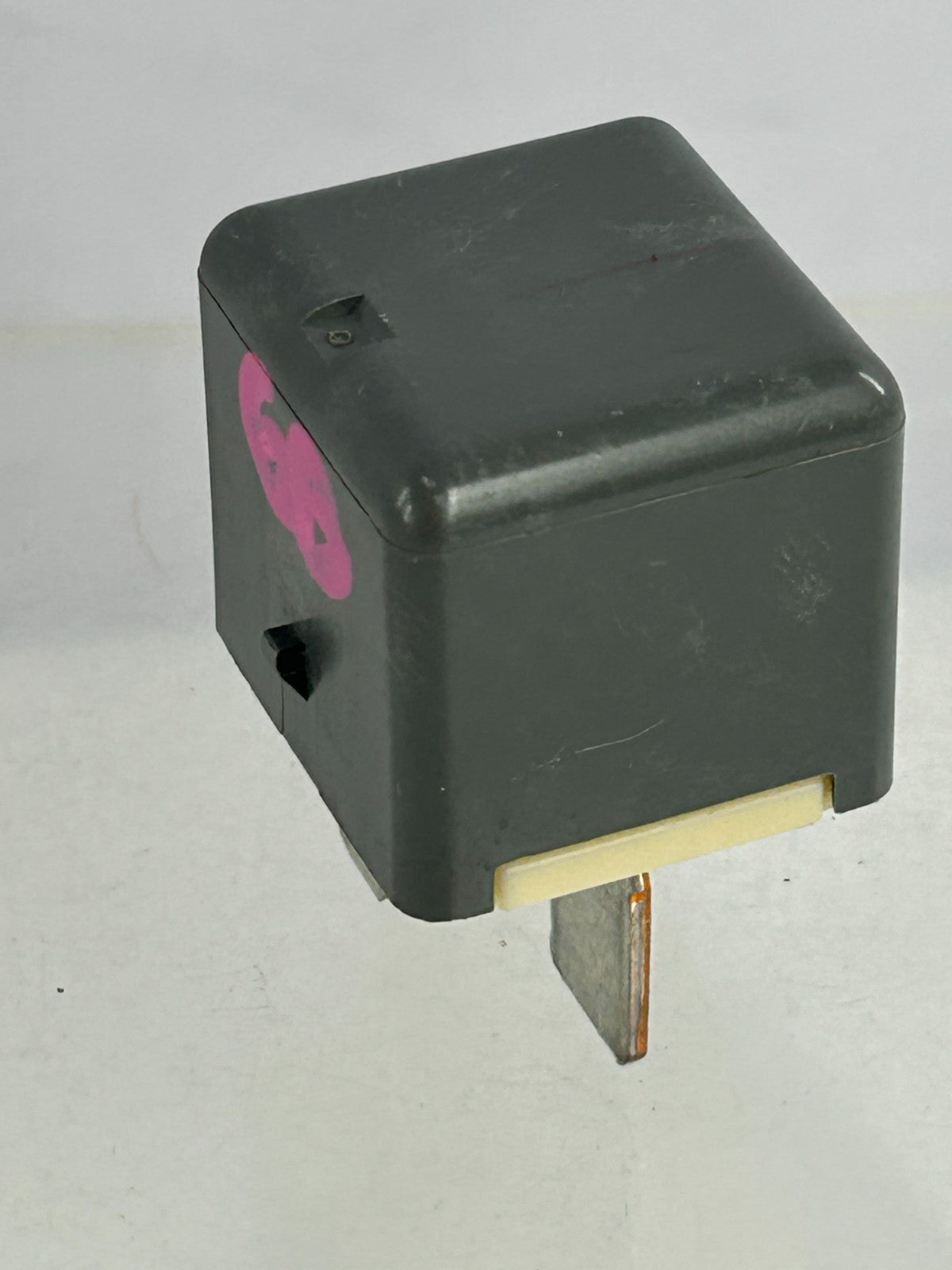 2001-2025 Toyota Sequoia Circuit Opening EFI Headlamp Relay OEM 90080-87024