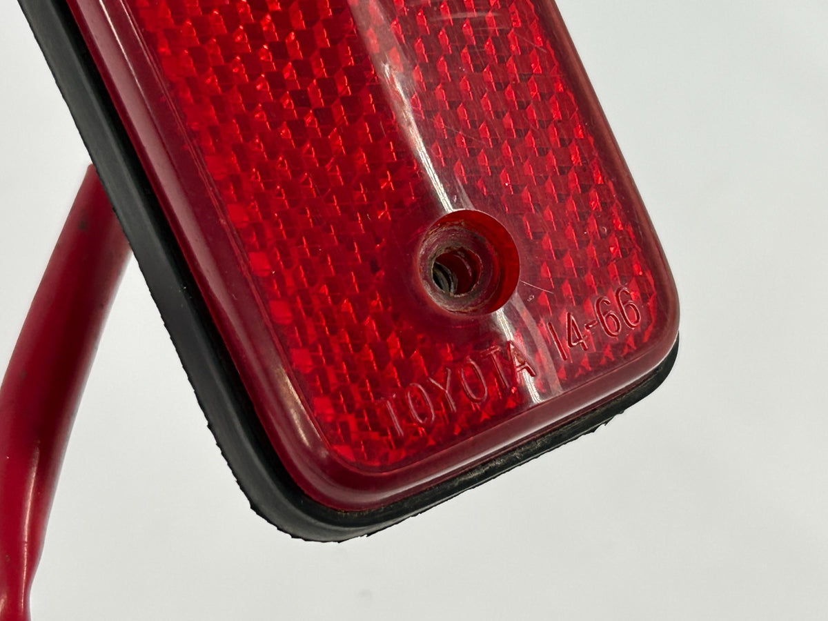 81-90 Toyota Land Cruiser FJ62 Rear Left Side Marker Light Lamp OEM 81750-91255