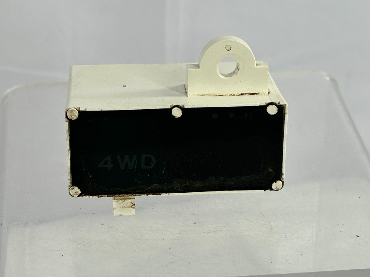 1988-1990 Toyota Land Cruiser Dash 4WD Indicator Light Housing OEM 81850-90A25
