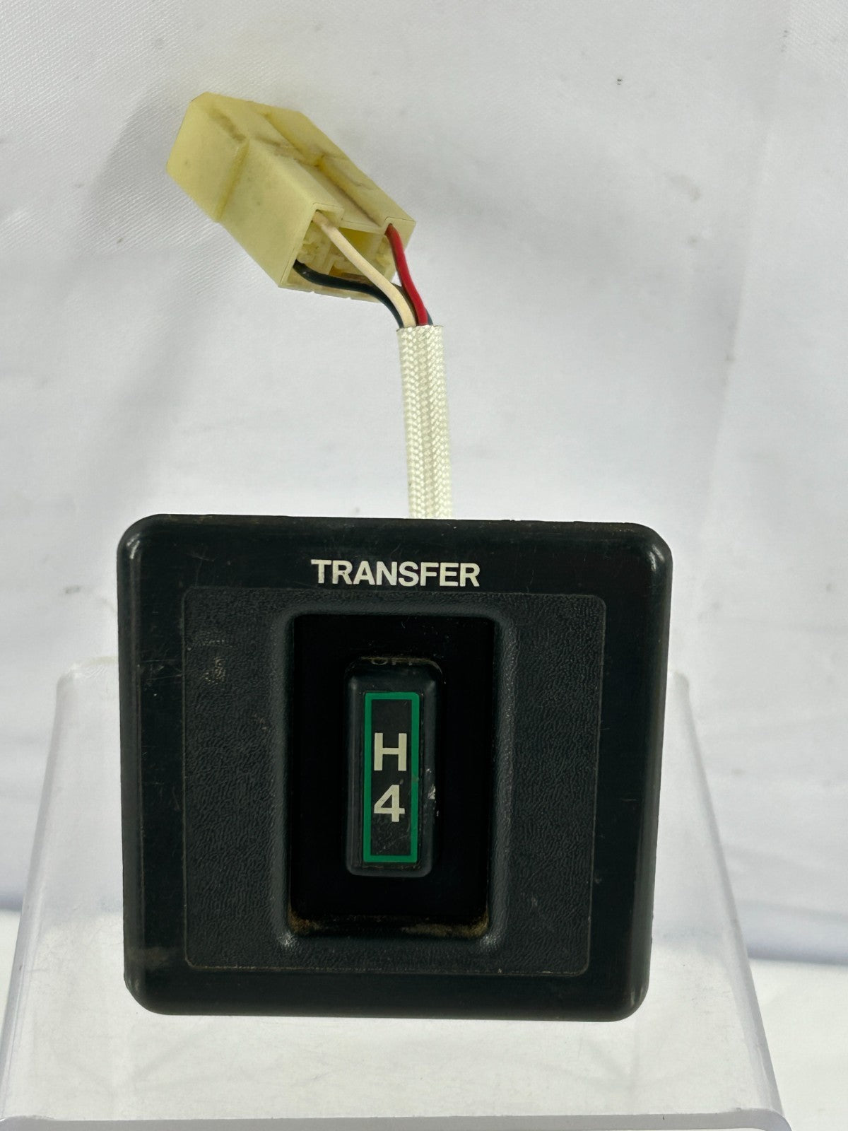 88-90 Toyota Land Cruiser Dashboard H4 Transfer Case 4WD Switch OEM 84722-60070