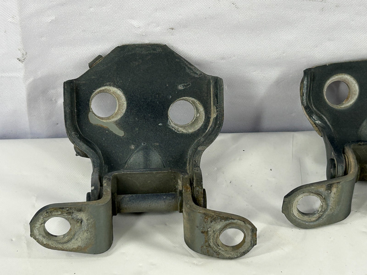 81-90 Toyota Land Cruiser Rear Right Side Door Hinges & Bolts OEM 68710-30080
