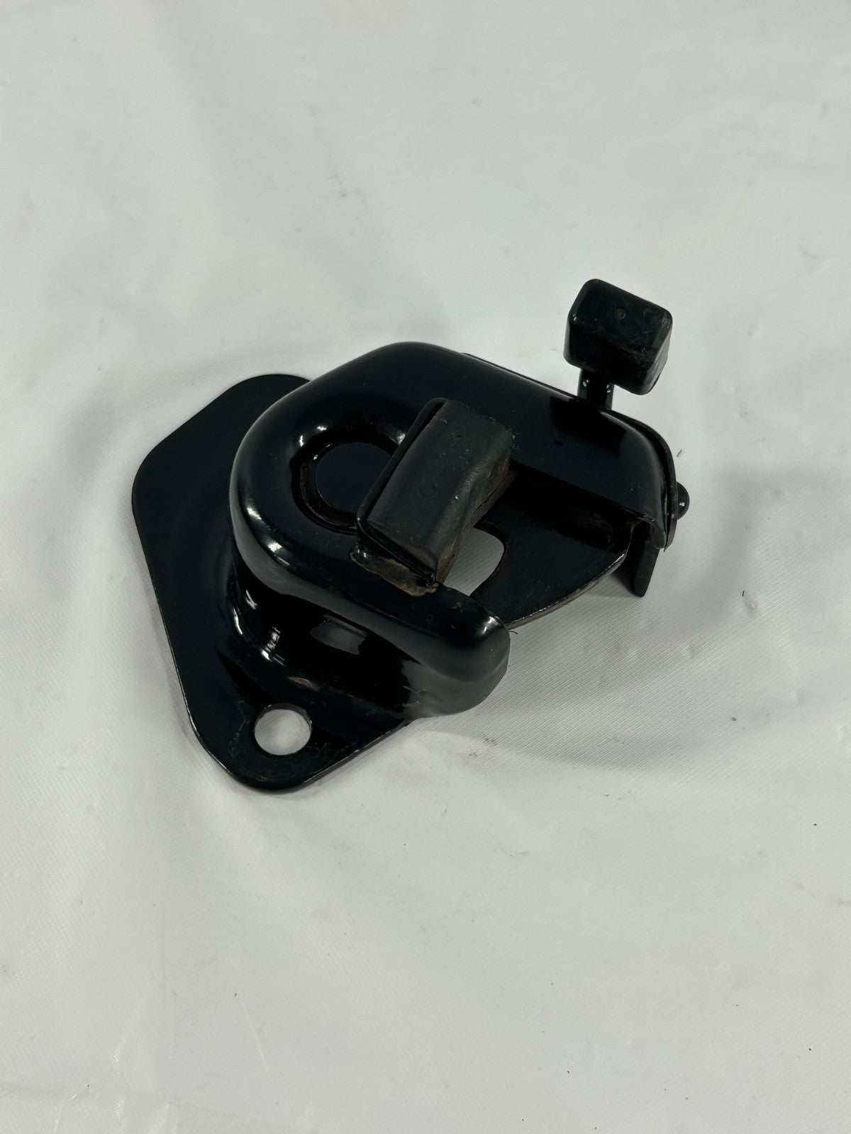 1986-1989 Toyota Land Cruiser Rear Left Seat Back Lock Latch OEM 72640-90A20