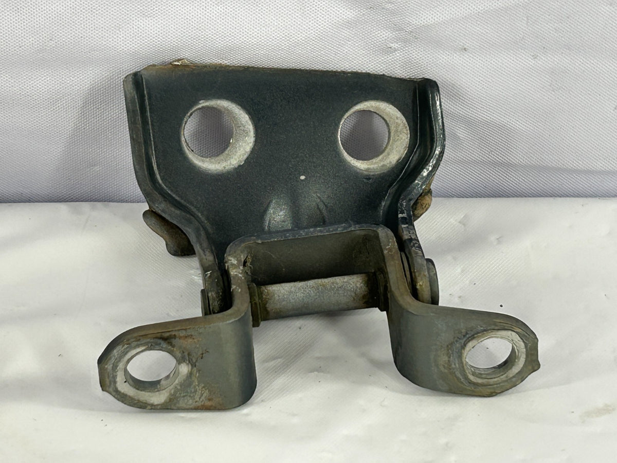 1981-1990 Toyota Land Cruiser Rear Left Door Hinges Upper Lower OEM 68720-30020