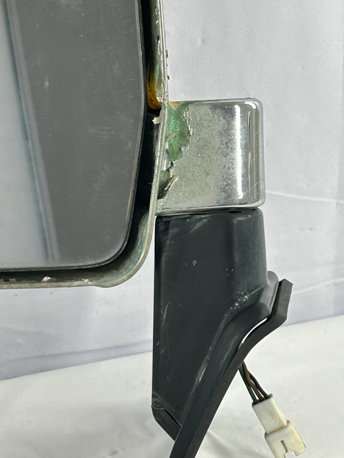 1988-1990 Toyota Land Cruiser Front Left Door Rear View Mirror OEM 87940-90A09