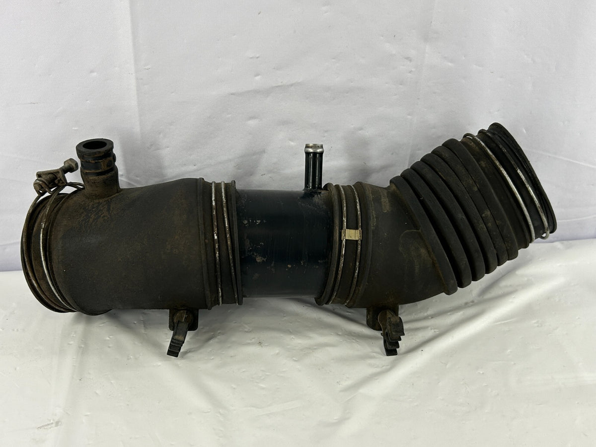 88–90 Toyota Land Cruiser FJ62 Air Intake Filter Cleaner Hose OEM 17882-61070