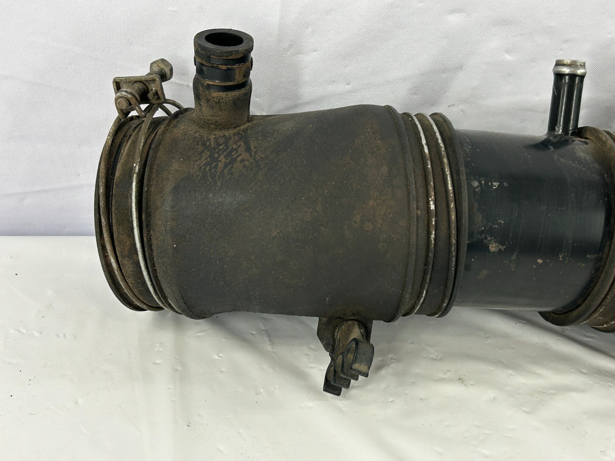 88–90 Toyota Land Cruiser FJ62 Air Intake Filter Cleaner Hose OEM 17882-61070