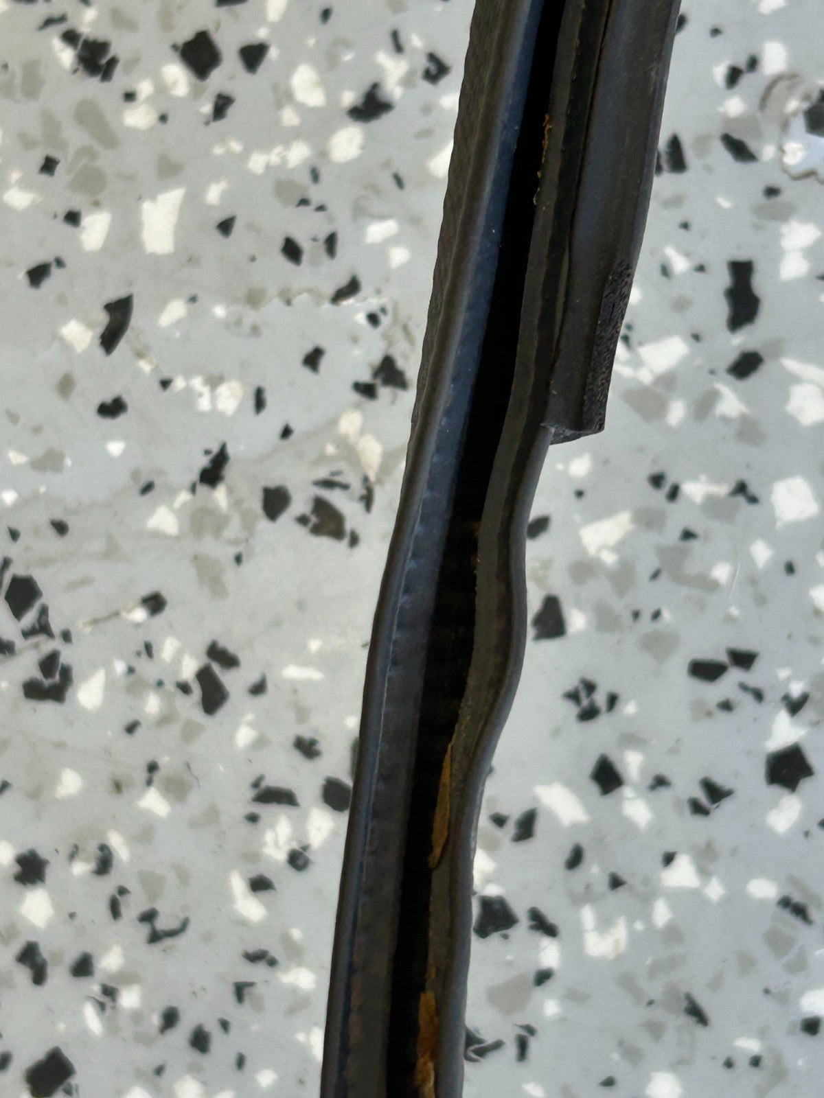 85-90 Toyota Land Cruiser Front Right Door Window Glass Run Seal OEM 68141-90A03