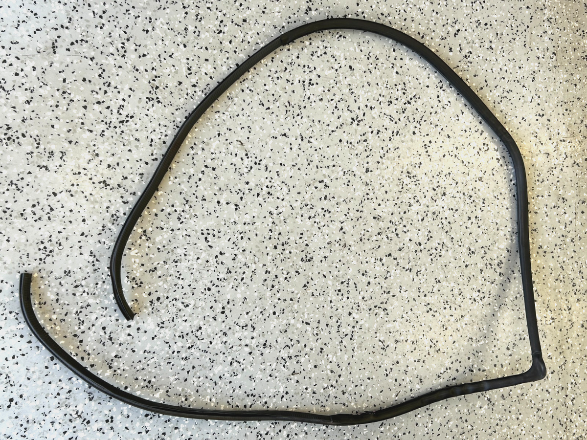 85-90 Toyota Land Cruiser Front Left Door Window Glass Run Seal OEM 68141-90A03