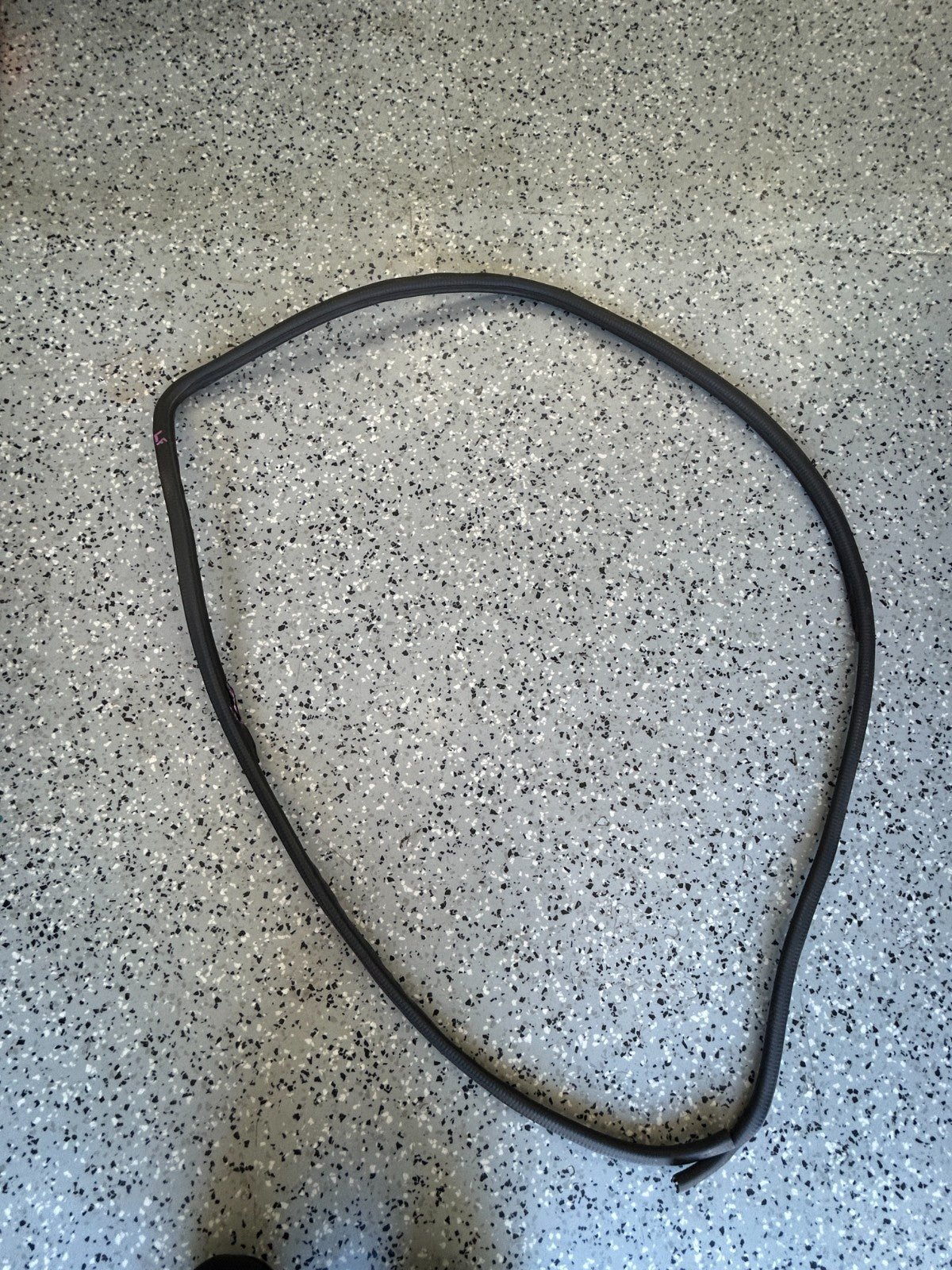 85-90 Toyota Land Cruiser Front Left Door Window Glass Run Seal OEM 68141-90A03