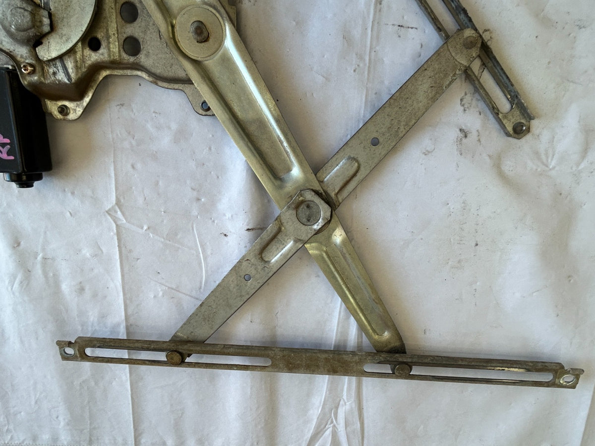 88-90 Toyota Land Cruiser Front Right Window Regulator & Motor OEM 85710-90A00