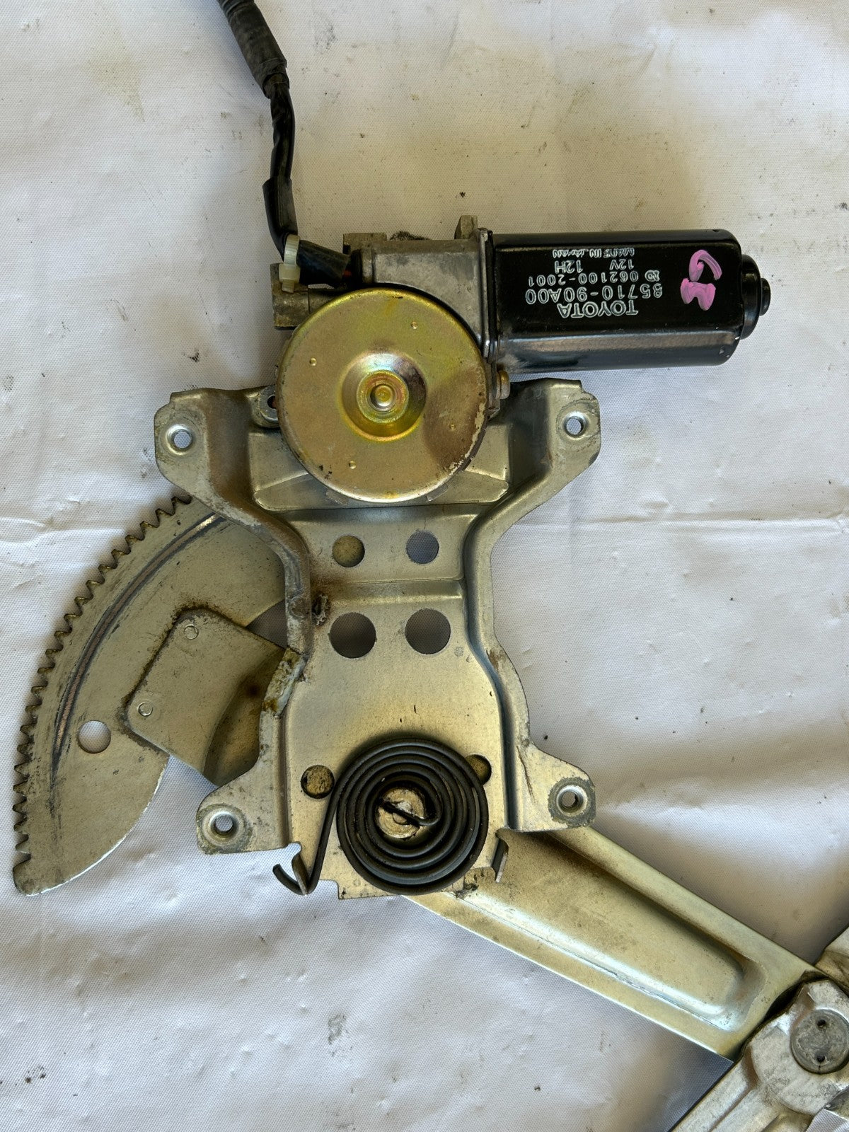 88-90 Toyota Land Cruiser Front Right Window Regulator & Motor OEM 85710-90A00