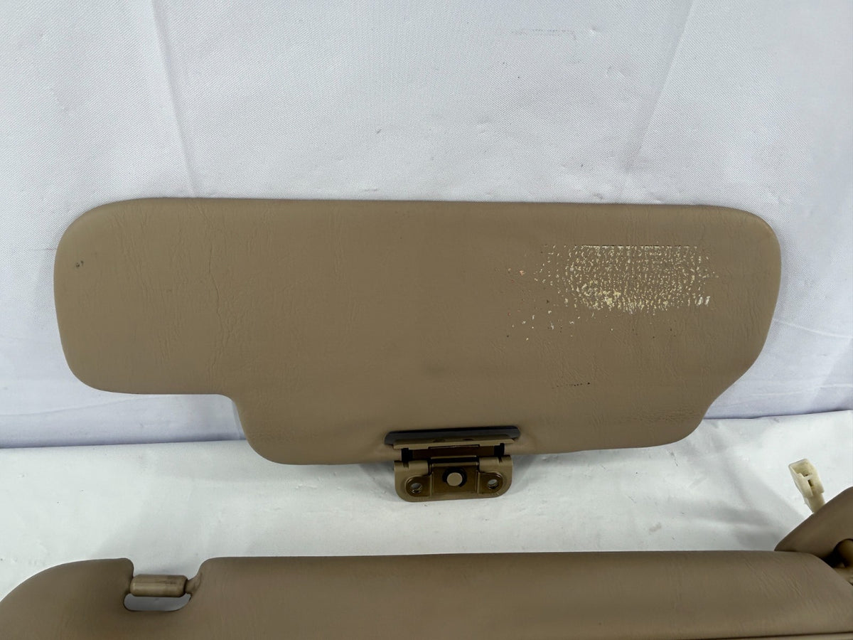 1999-2003 Toyota Land Cruiser Right Passenger Side Sun Visor OEM 74310-60772-A0