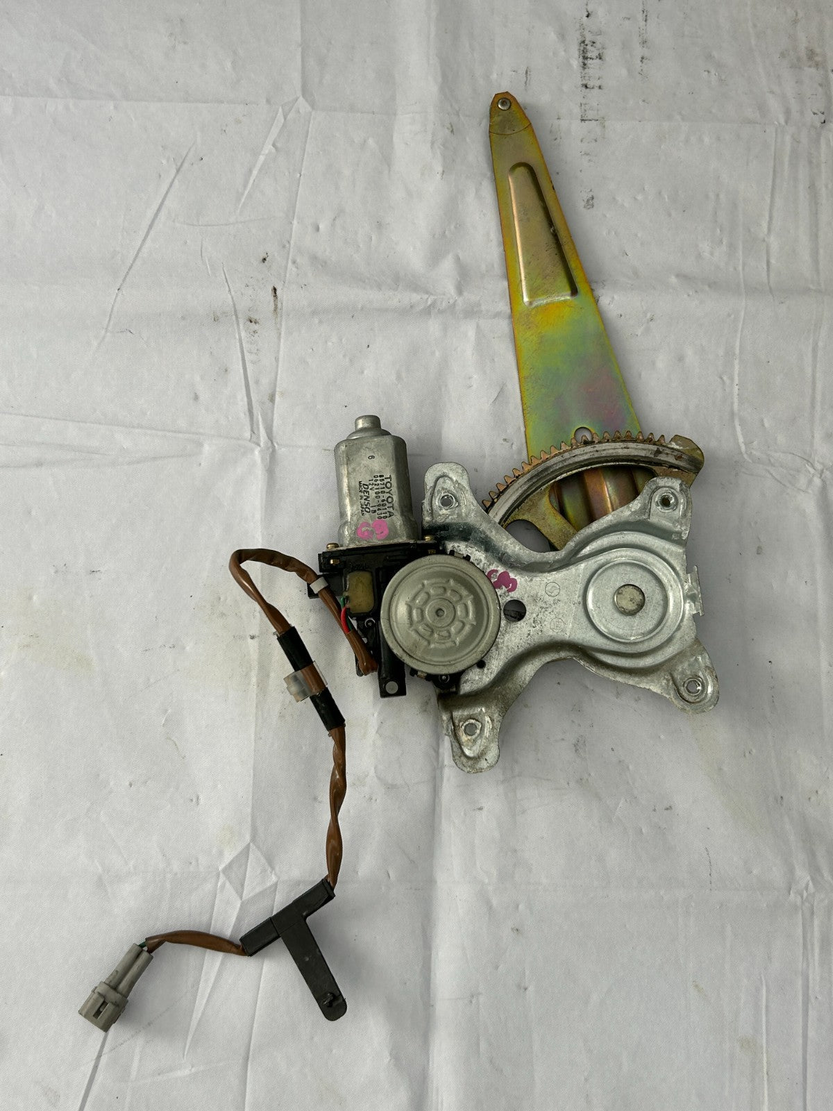 98-00 Toyota Land Cruiser Rear Left Power Window Regulator Motor OEM 85710-60110