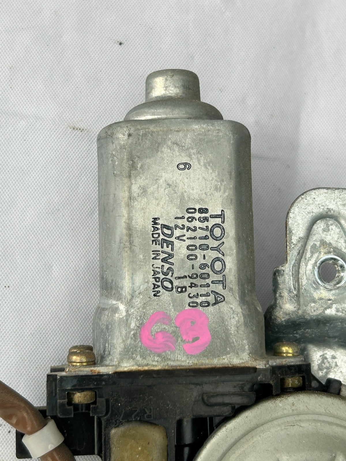 98-00 Toyota Land Cruiser Rear Left Power Window Regulator Motor OEM 85710-60110