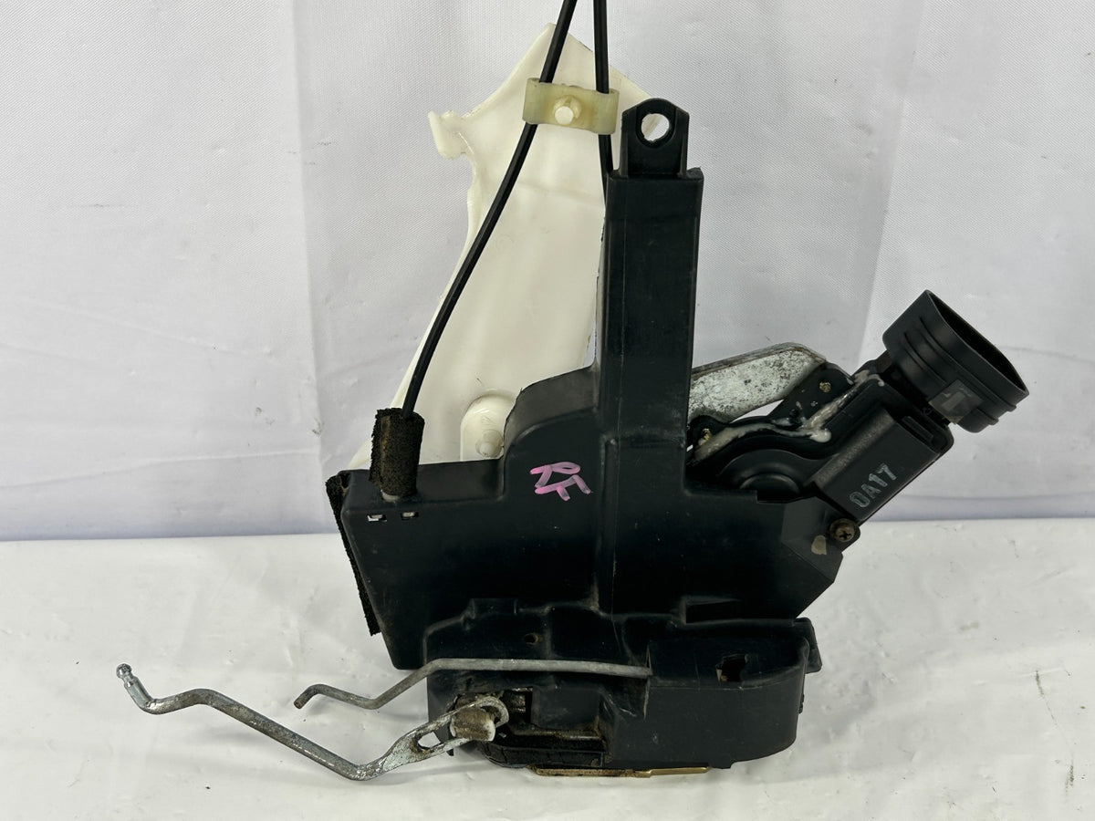 98-01 Toyota Land Cruiser Front Right Door Lock Latch Actuator OEM 69030-60081