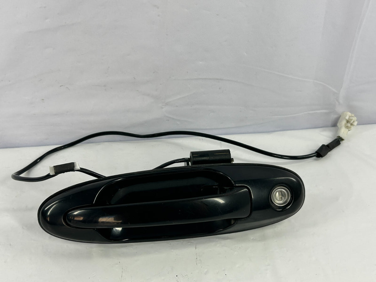1998-2001 Toyota Land Cruiser Front Left Door Outside Handle OEM 69220-60070