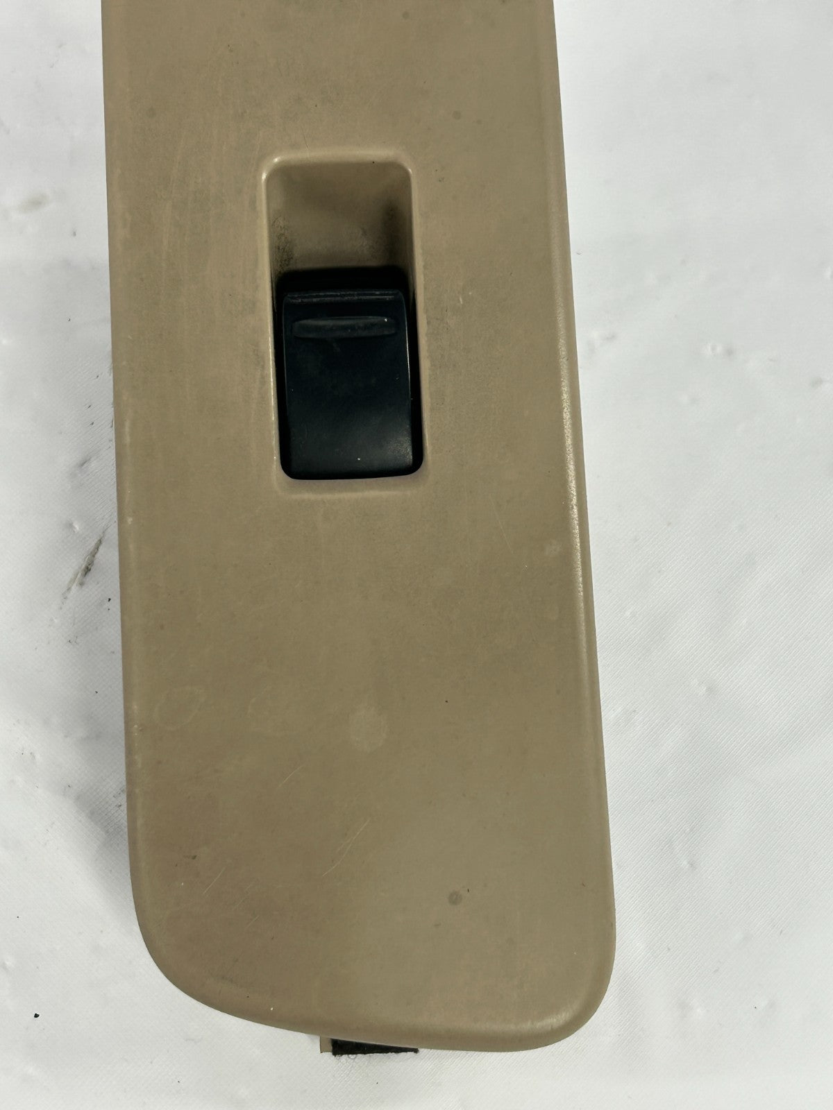 98-01 Toyota Land Cruiser Front Right Side Window Switch W/Bezel OEM 84810-60050