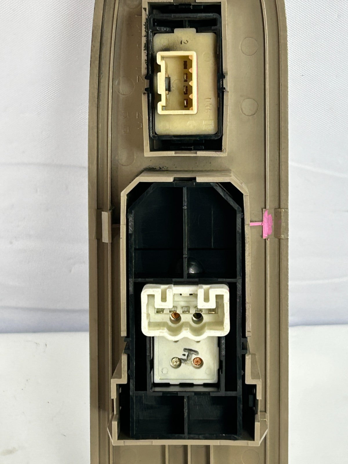 98-01 Toyota Land Cruiser Front Right Side Window Switch W/Bezel OEM 84810-60050