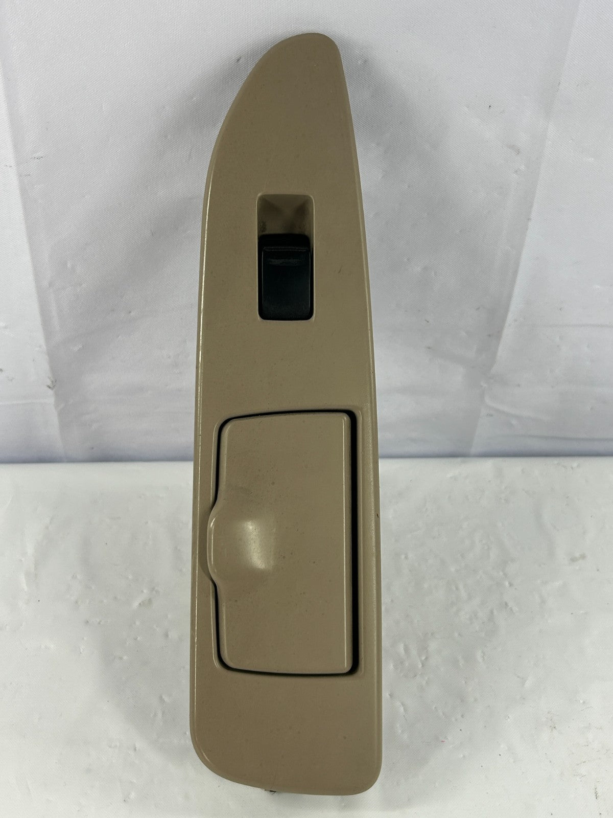 98-01 Toyota Land Cruiser Rear Right Side Window Switch W/Bezel OEM 84810-60050
