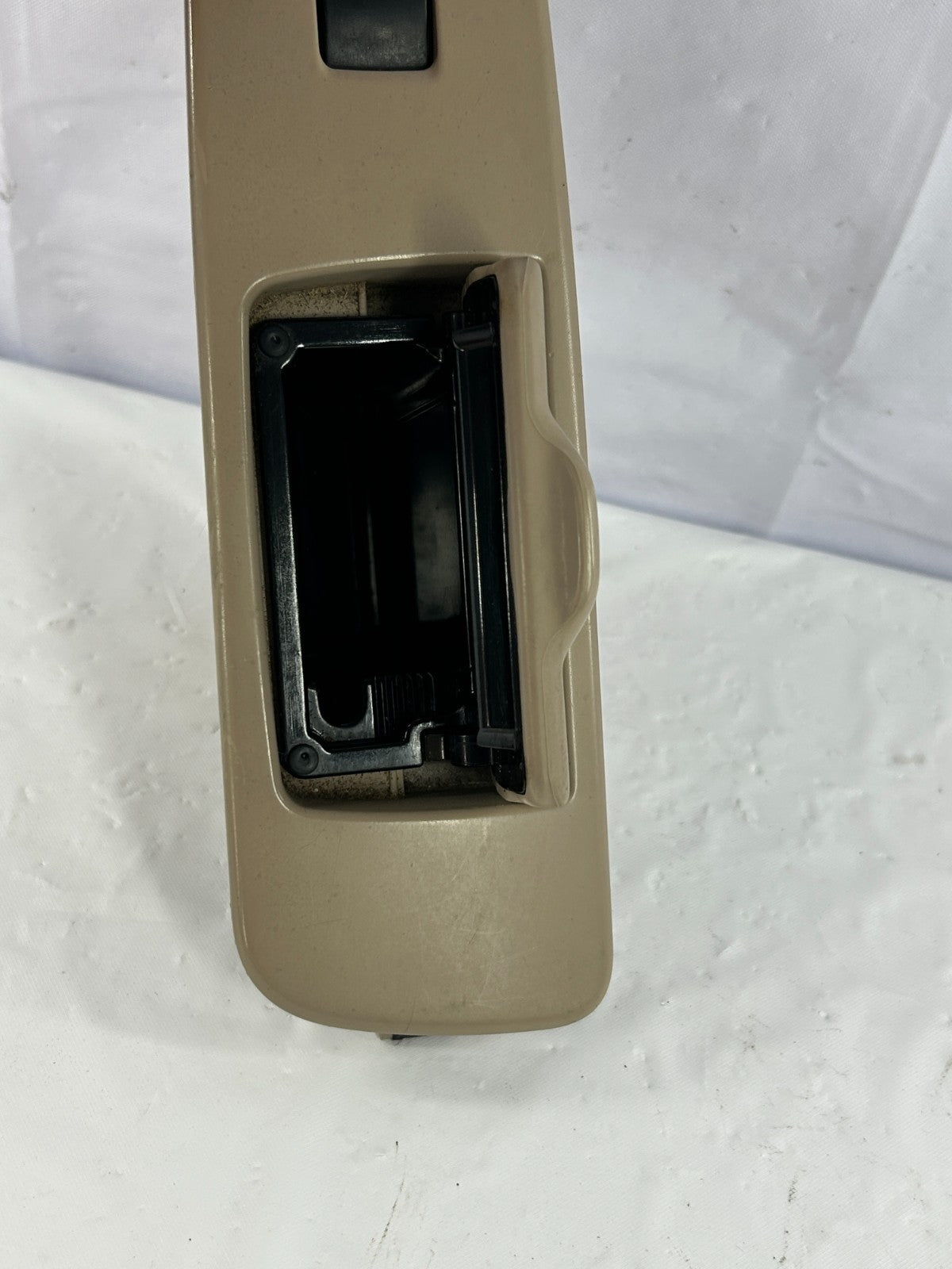 98-01 Toyota Land Cruiser Rear Right Side Window Switch W/Bezel OEM 84810-60050