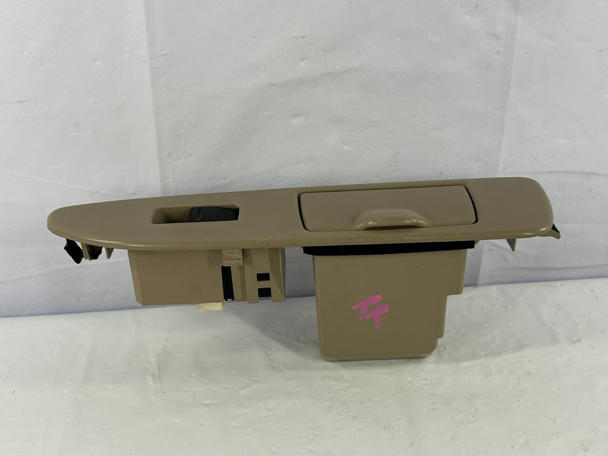 98-01 Toyota Land Cruiser Rear Right Side Window Switch W/Bezel OEM 84810-60050