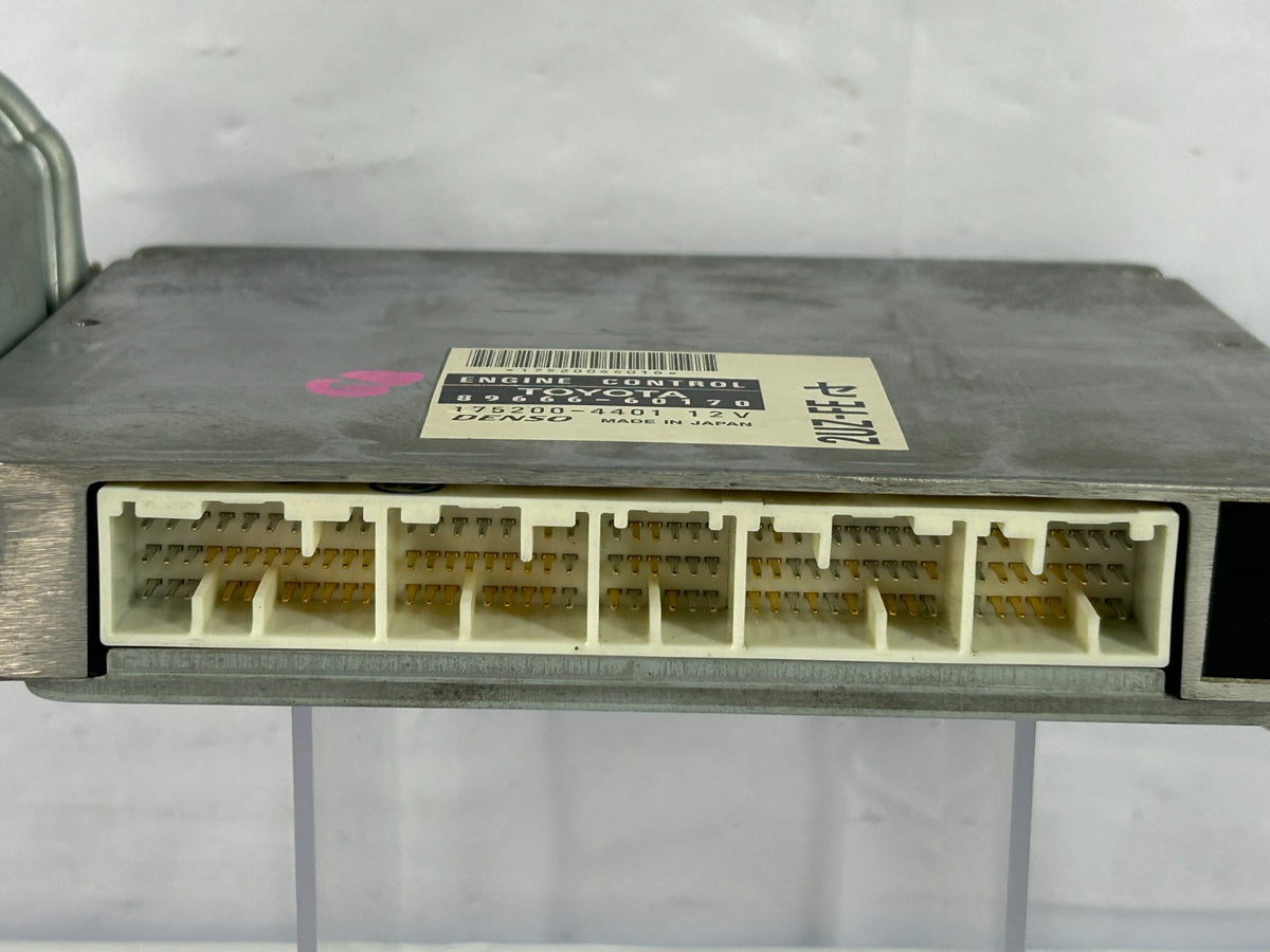 1999-2001 Toyota Land Cruiser Ecu Ecm Engine Control Module OEM 89666-60170