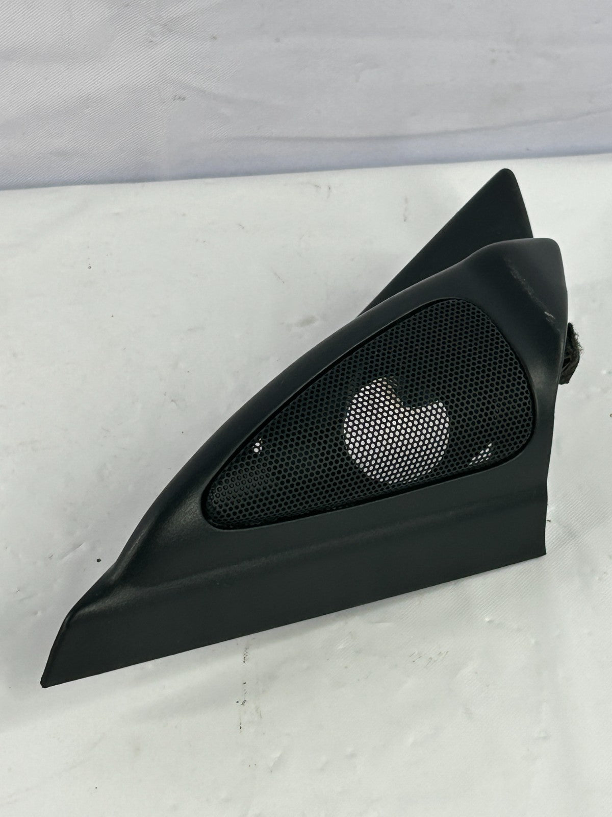 98-07 Toyota Land Cruiser Front Left Door Tweeter Grill Cover OEM 67492-60070