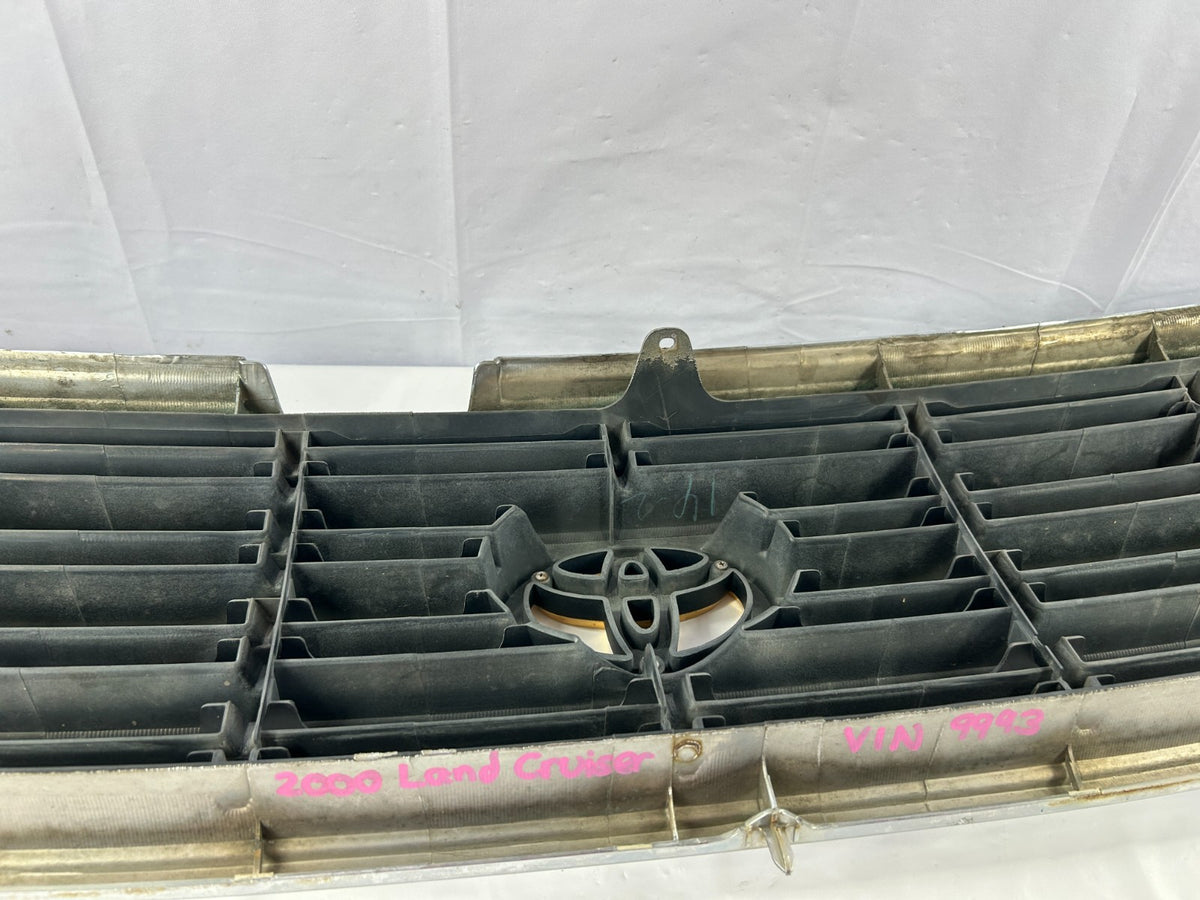 1998-2003 Toyota Land Cruiser Front Upper Radiator Grille Chrome OEM 53111-60340