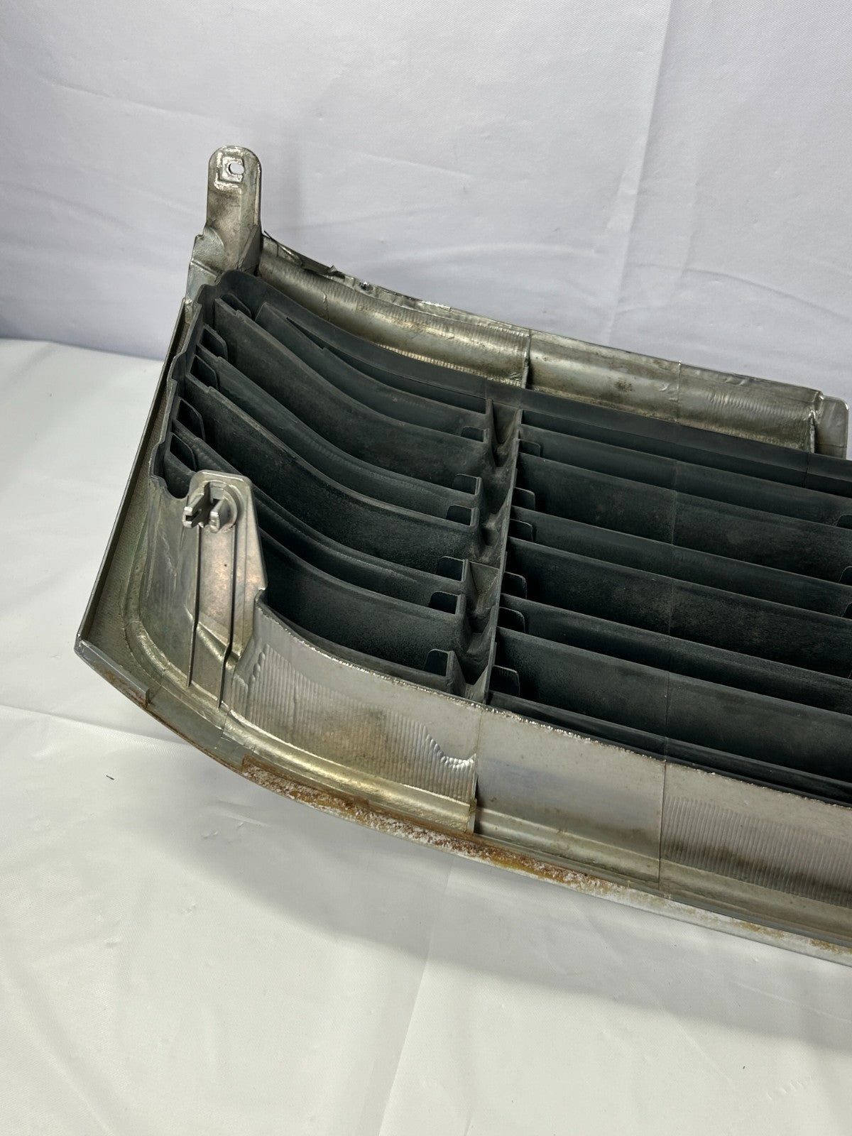 1998-2003 Toyota Land Cruiser Front Upper Radiator Grille Chrome OEM 53111-60340