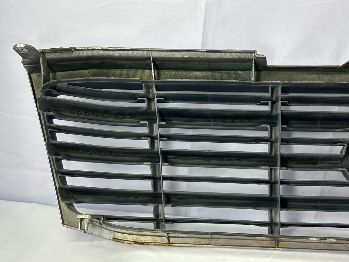 1998-2003 Toyota Land Cruiser Front Upper Radiator Grille Chrome OEM 53111-60340