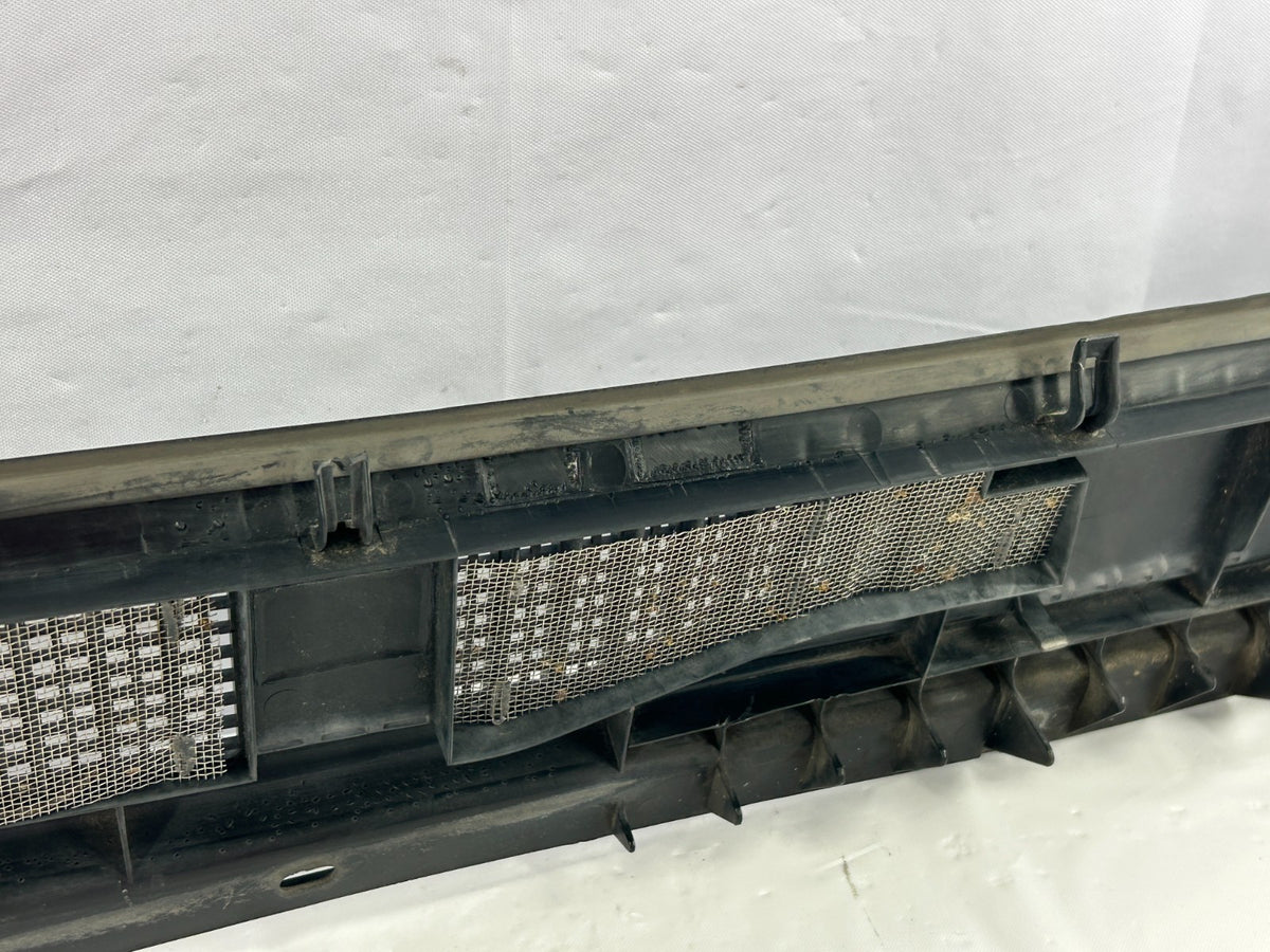 98-07 Toyota Land Cruiser Left Driver Side Cowl Top Grille OEM 55782-60030
