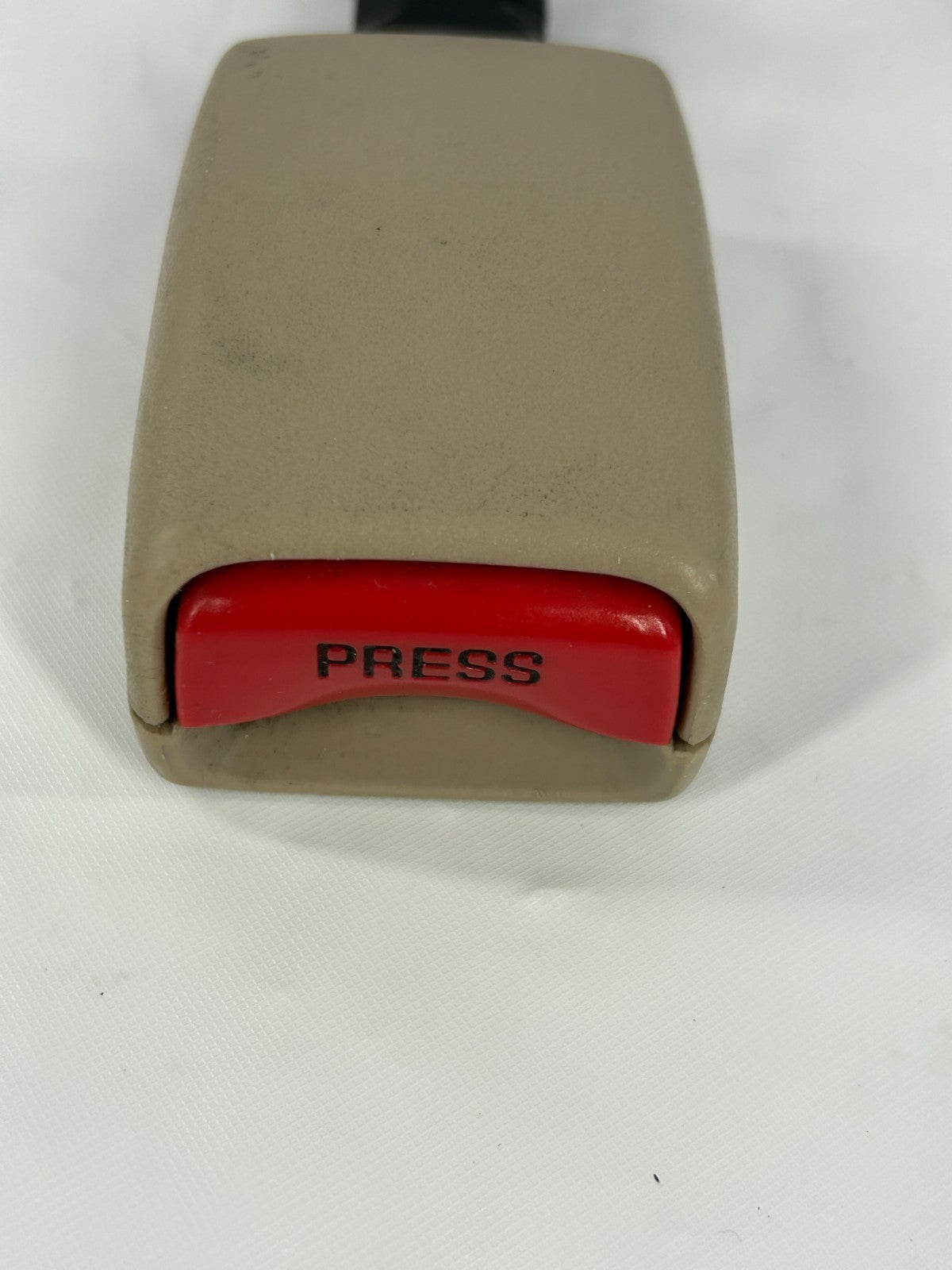 1998-2003 Toyota Land Cruiser Front Right Seat Belt Buckle Beige OEM 73230-60310